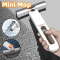 1 mini-serpillière avec manche et 3 têtes absorbantes au total.